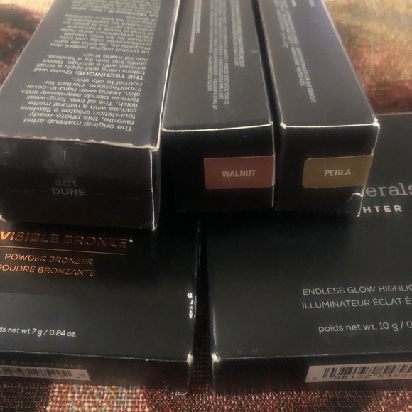 Anasthasia and bare minerals - Picture 4 of 5